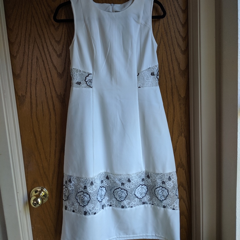 White lace detail dress